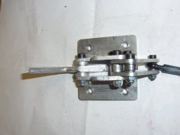 Towing hook assembly (13)